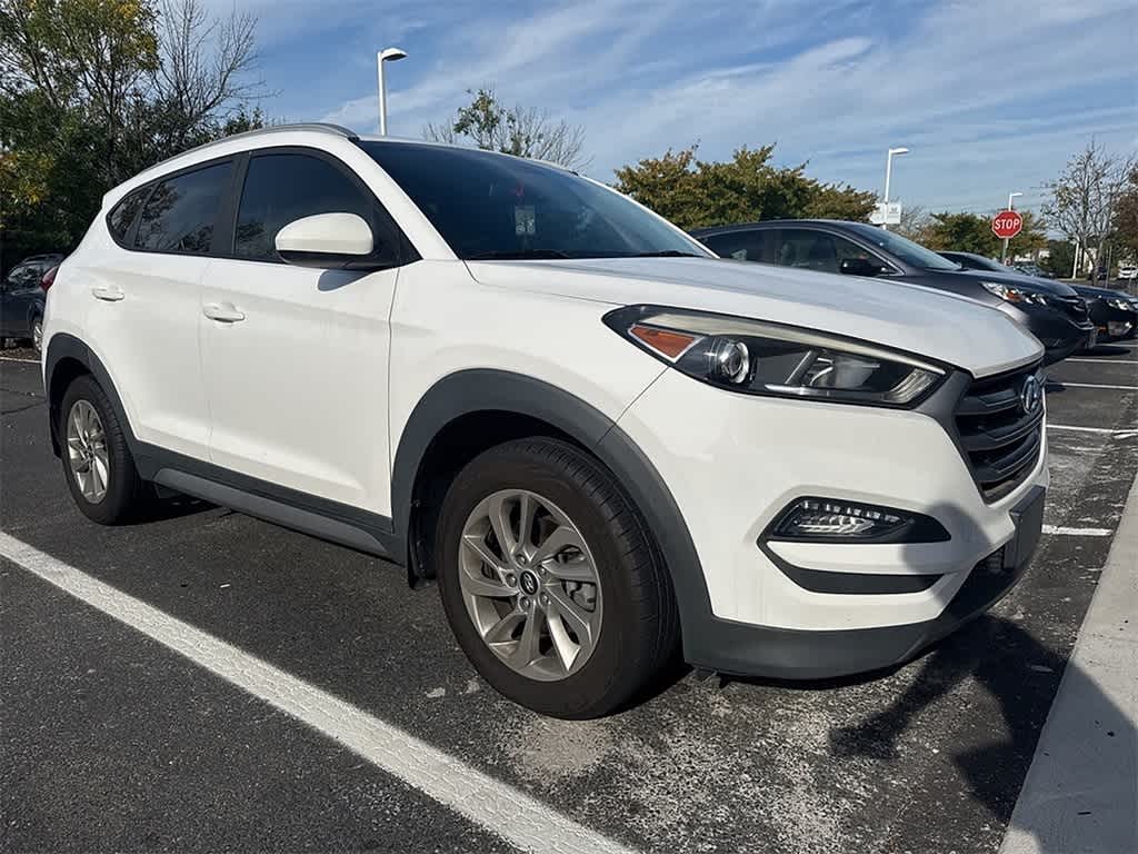 Thumbnail: 2017 Hyundai Tucson - 3