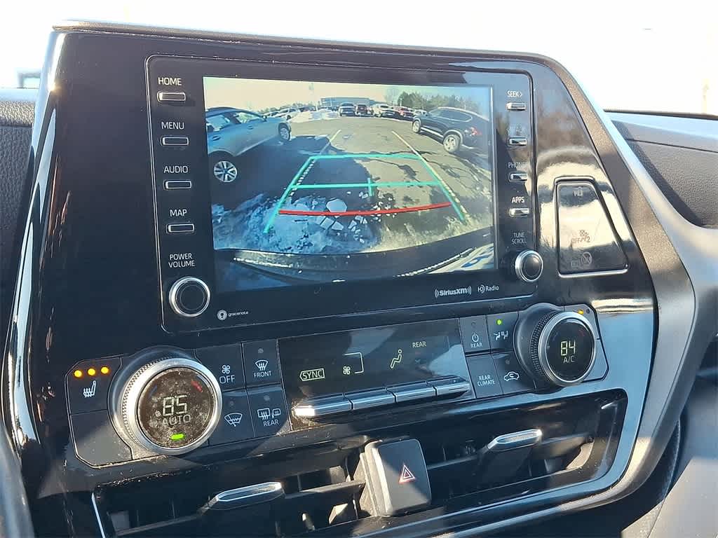 Thumbnail: 2021 Toyota Highlander - 15