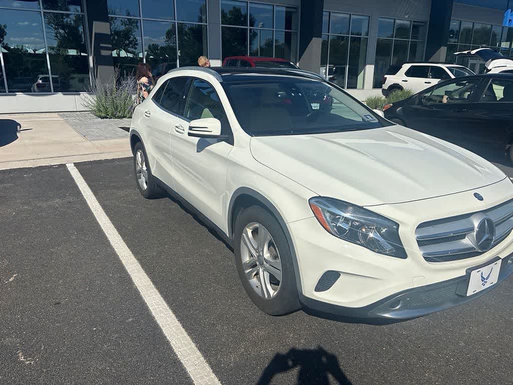 Thumbnail: 2016 Mercedes-Benz GLA - 10