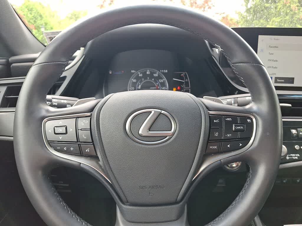 Thumbnail: 2023 Lexus ES - 16
