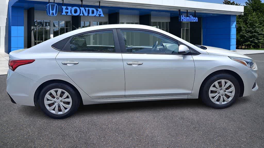 Thumbnail: 2019 Hyundai Accent - 9