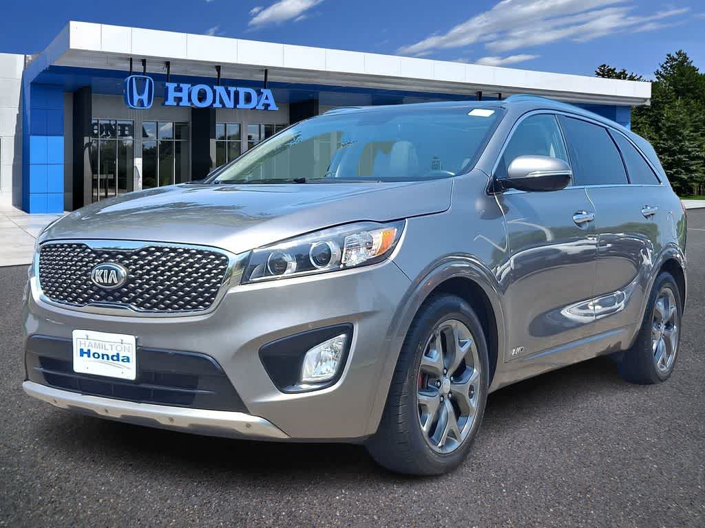 Thumbnail: 2016 Kia Sorento - 1