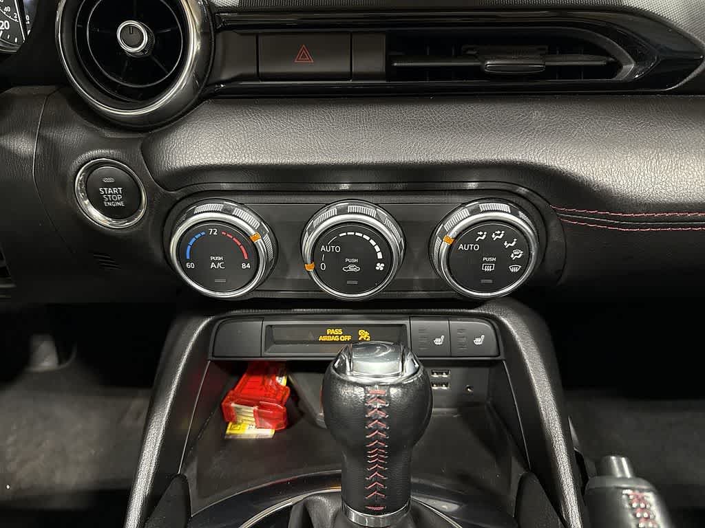 Thumbnail: 2017 Mazda MX-5 Miata - 19