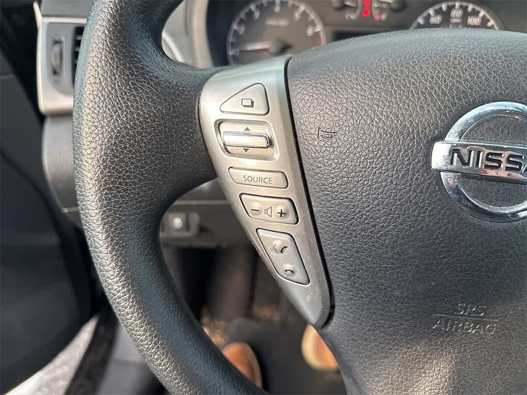 Thumbnail: 2015 Nissan Sentra - 11