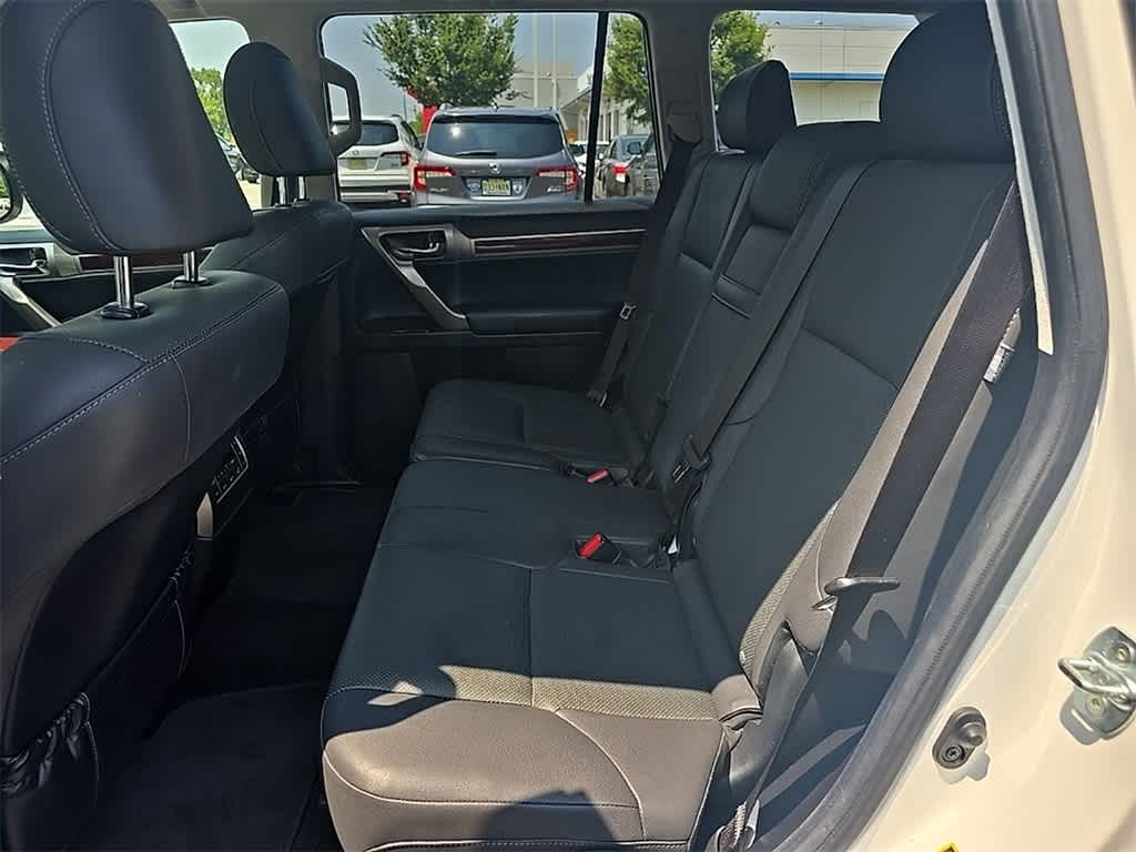 Thumbnail: 2019 Lexus GX - 7