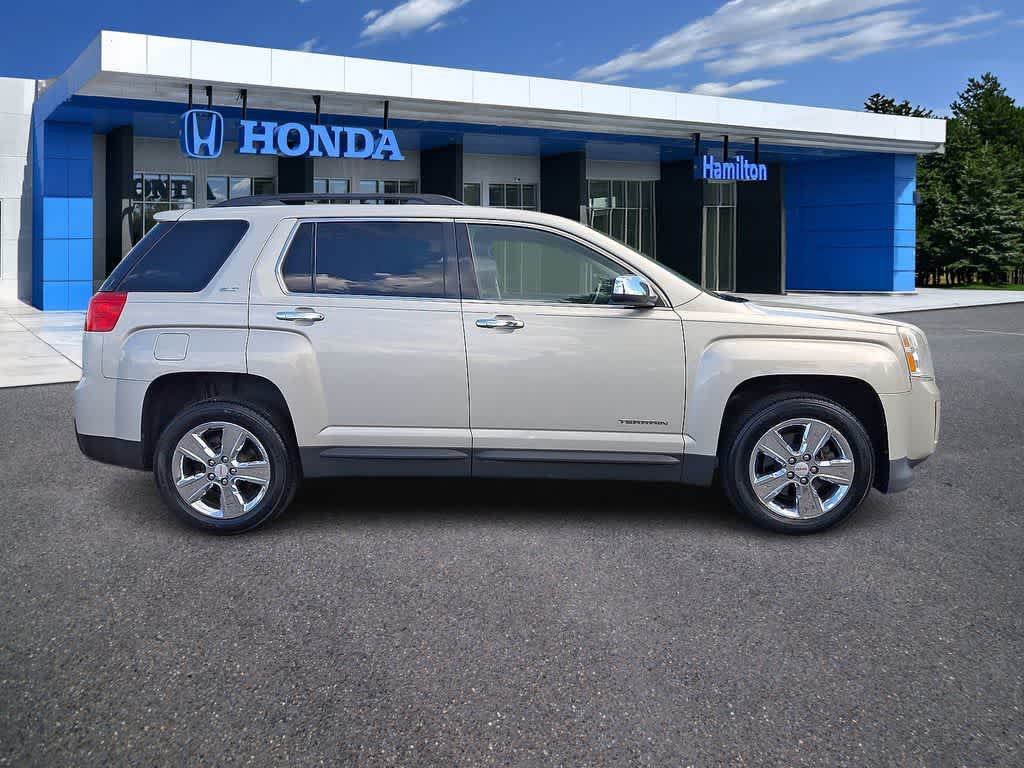 Thumbnail: 2015 GMC Terrain - 25