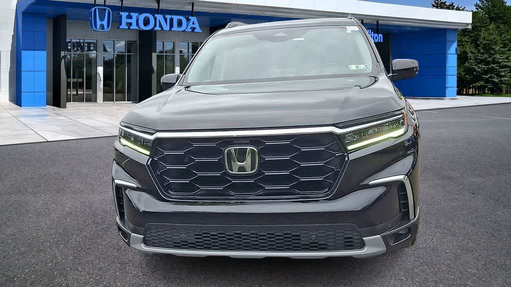 Thumbnail: 2023 Honda Pilot - 3