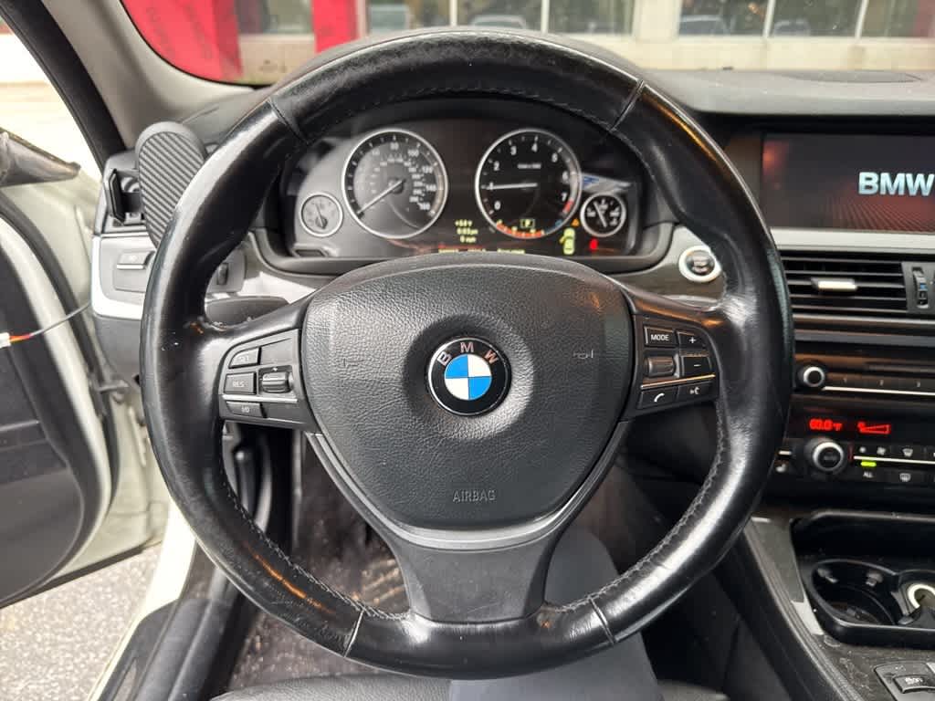2011 BMW 5 Series 535i xDrive 9