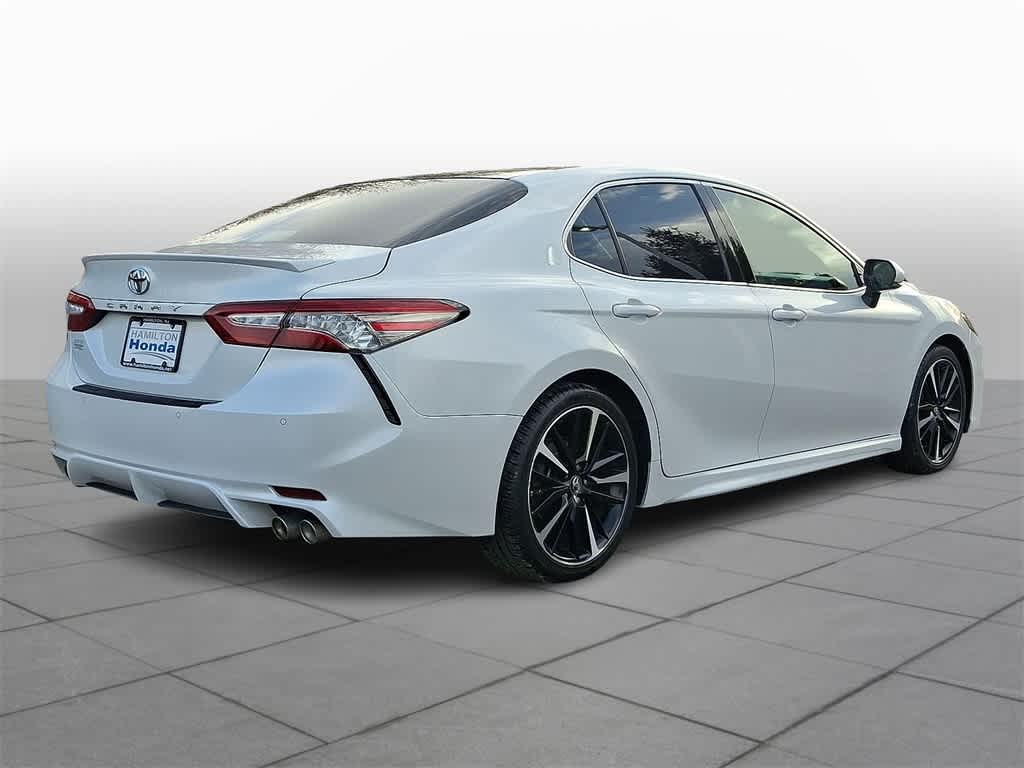 Thumbnail: 2018 Toyota Camry - 16