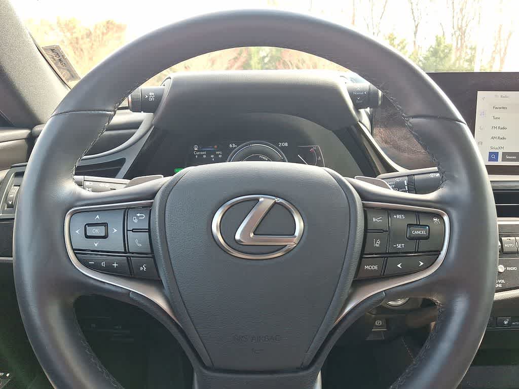 Thumbnail: 2023 Lexus ES - 16