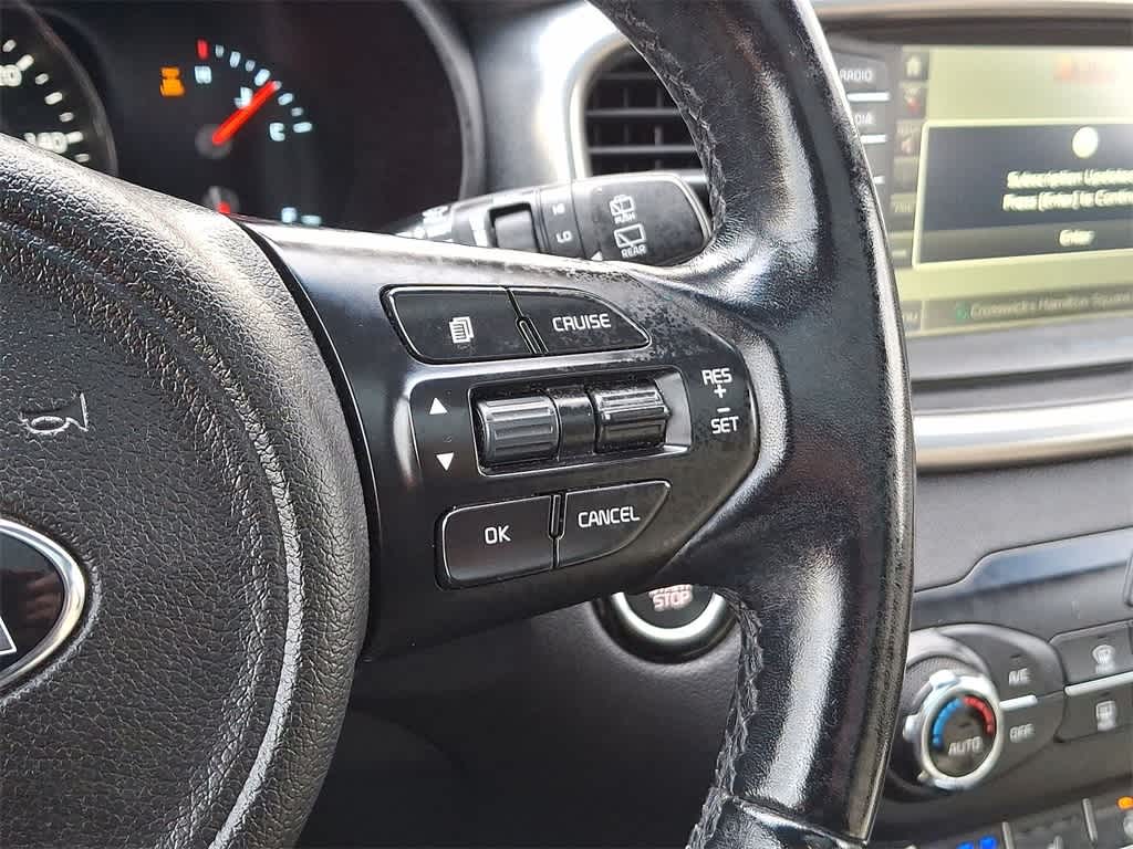 Thumbnail: 2016 Kia Sorento - 18