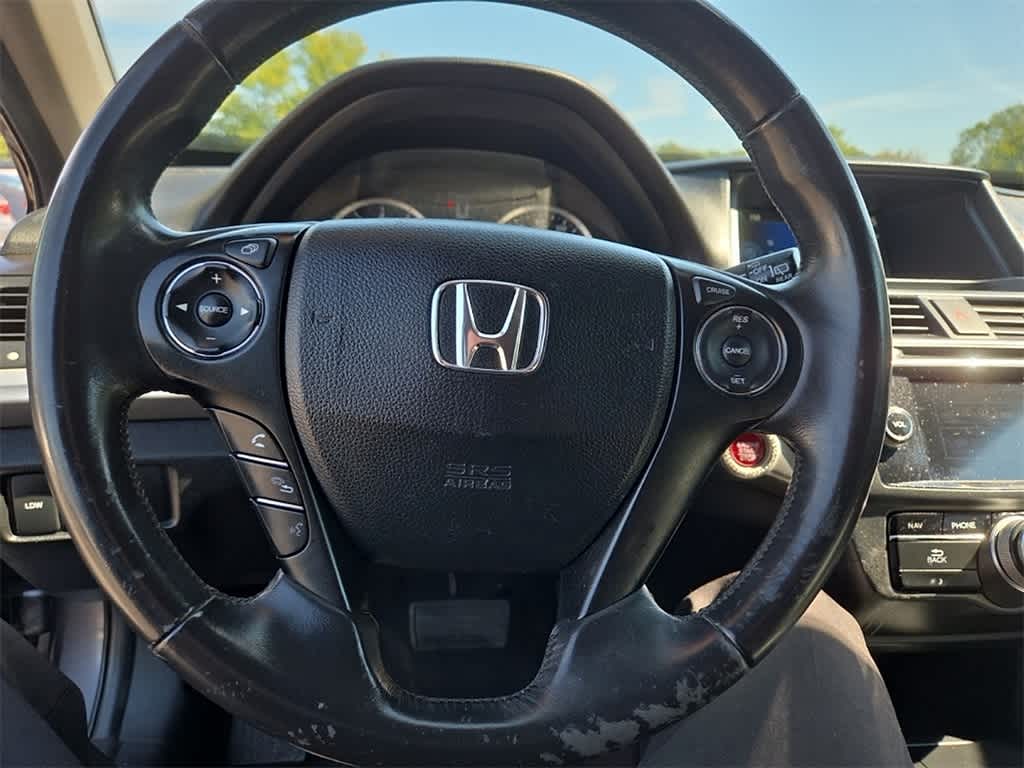 Thumbnail: 2015 Honda Crosstour - 14