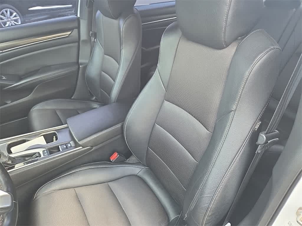 Thumbnail: 2019 Honda Accord - 11