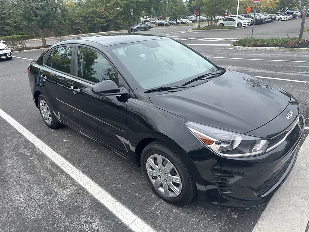 Thumbnail: 2023 Kia Rio - 3