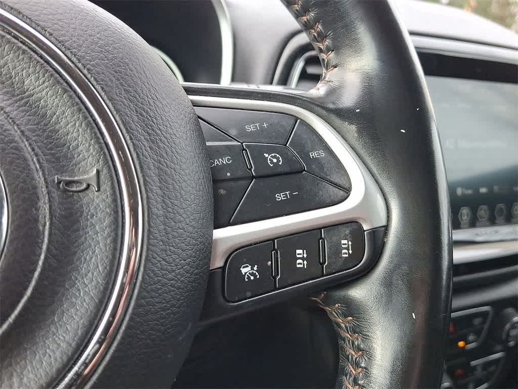 Thumbnail: 2021 Jeep Compass - 17