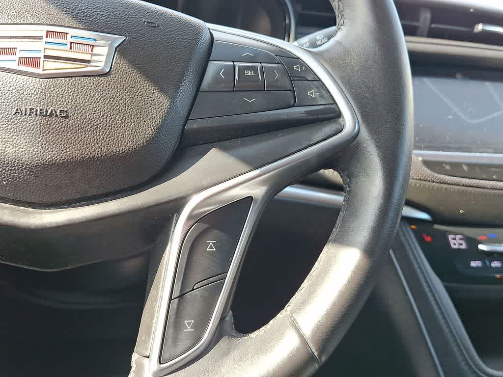 Thumbnail: 2017 Cadillac XT5 - 18