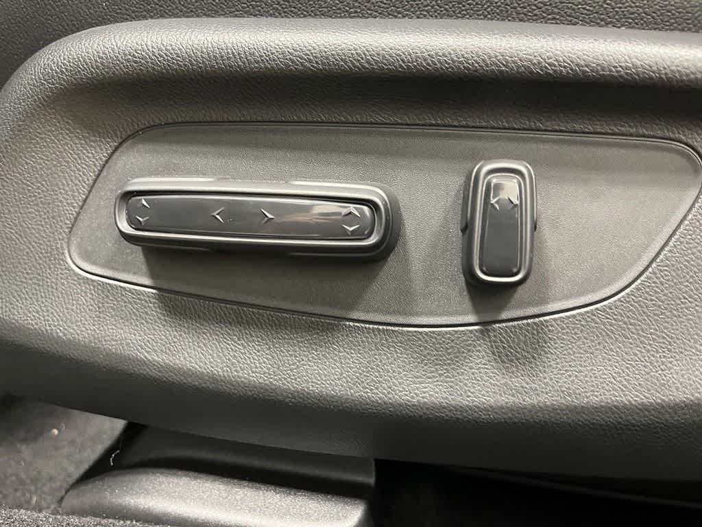 Thumbnail: 2026 Honda HR-V - 14