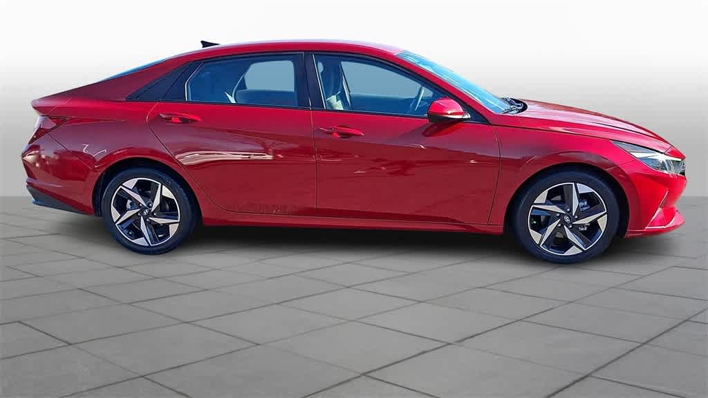 Thumbnail: 2023 Hyundai Elantra - 9