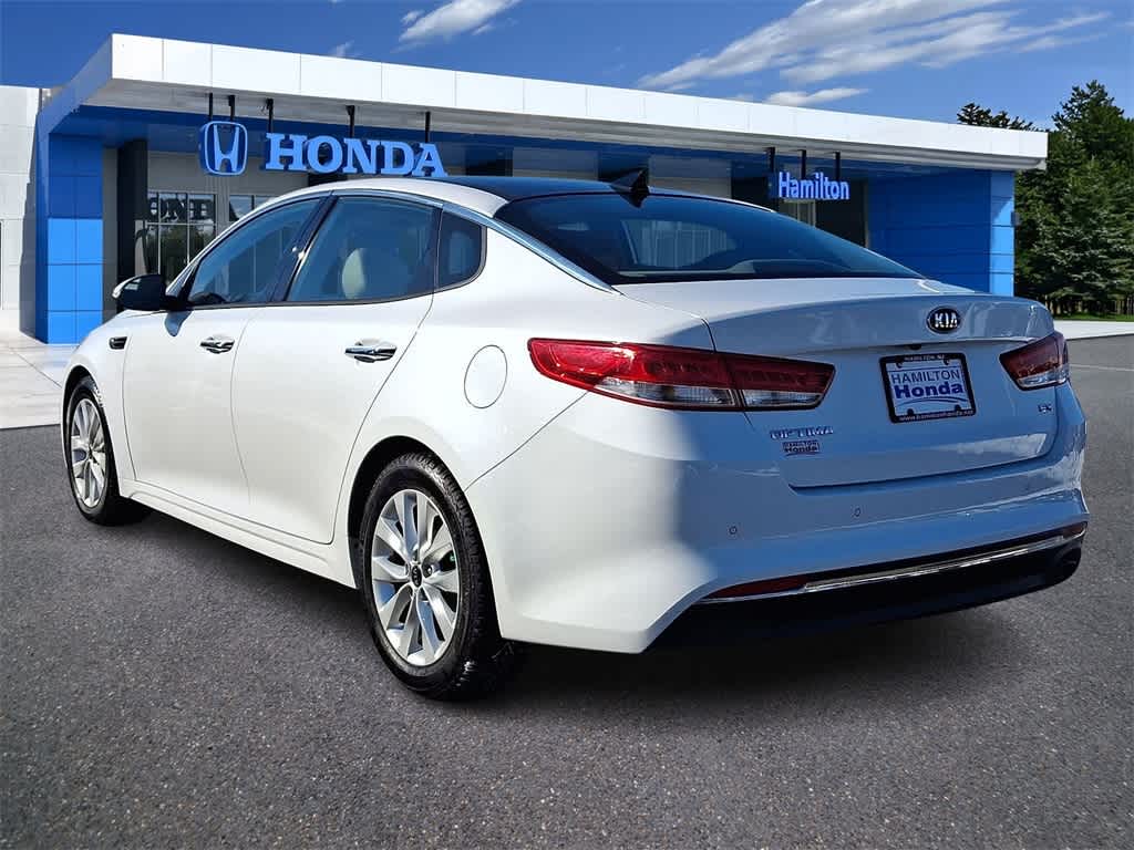 Thumbnail: 2017 Kia Optima - 22