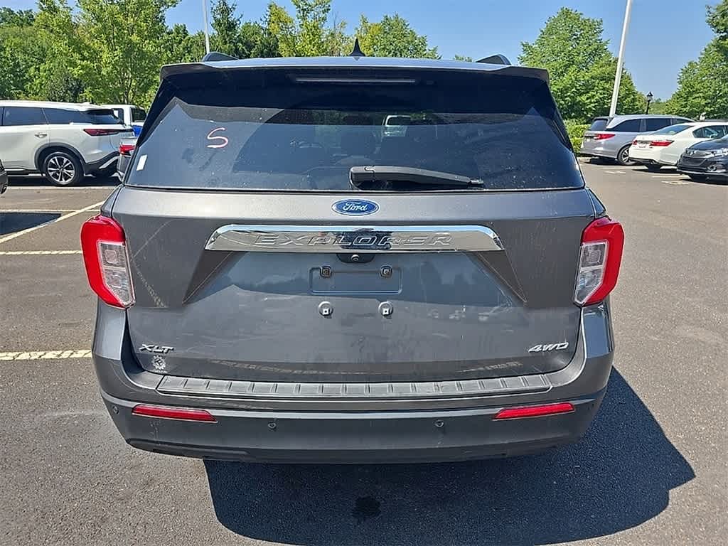 Thumbnail: 2022 Ford Explorer - 5