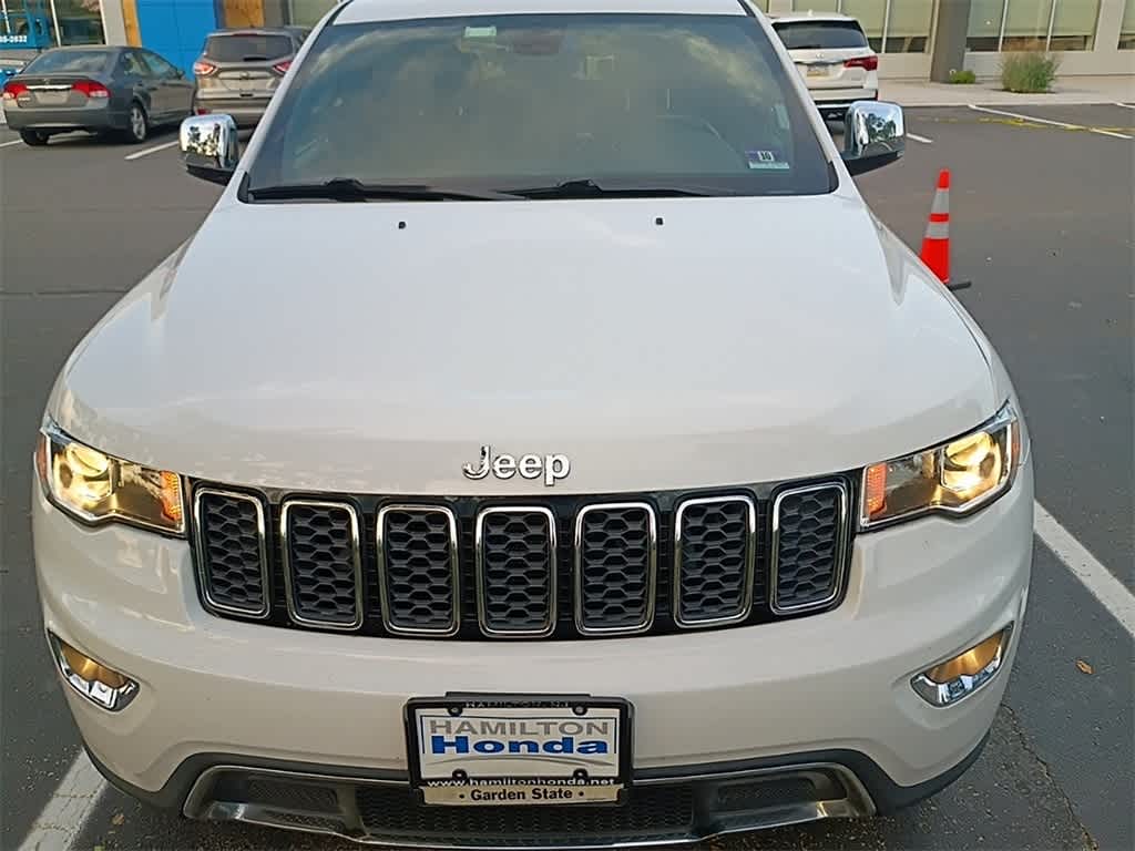 Thumbnail: 2017 Jeep Grand Cherokee - 2