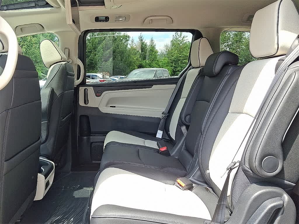 Thumbnail: 2026 Honda Odyssey - 12