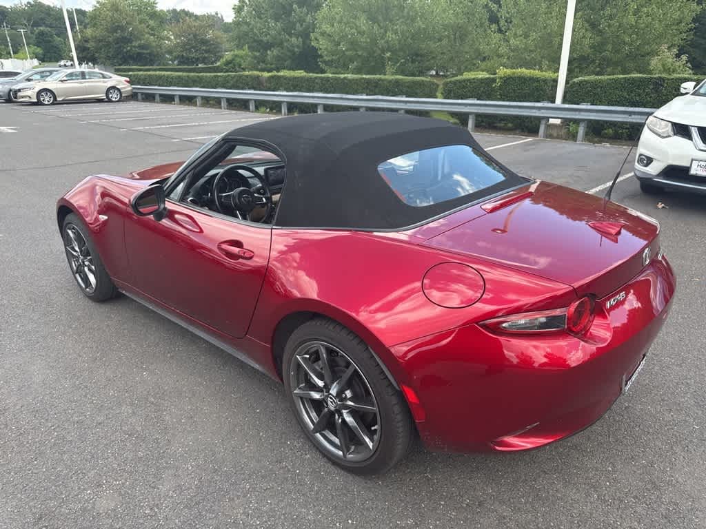 Thumbnail: 2019 Mazda MX-5 Miata - 20