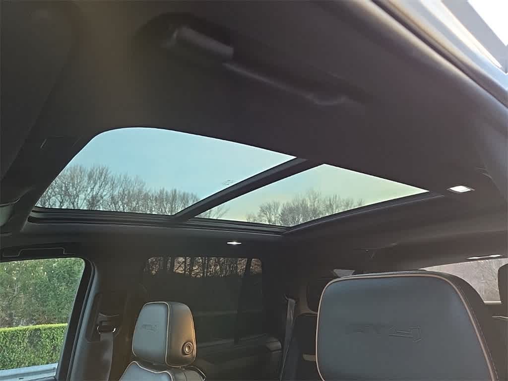 Thumbnail: 2022 GMC Yukon - 16