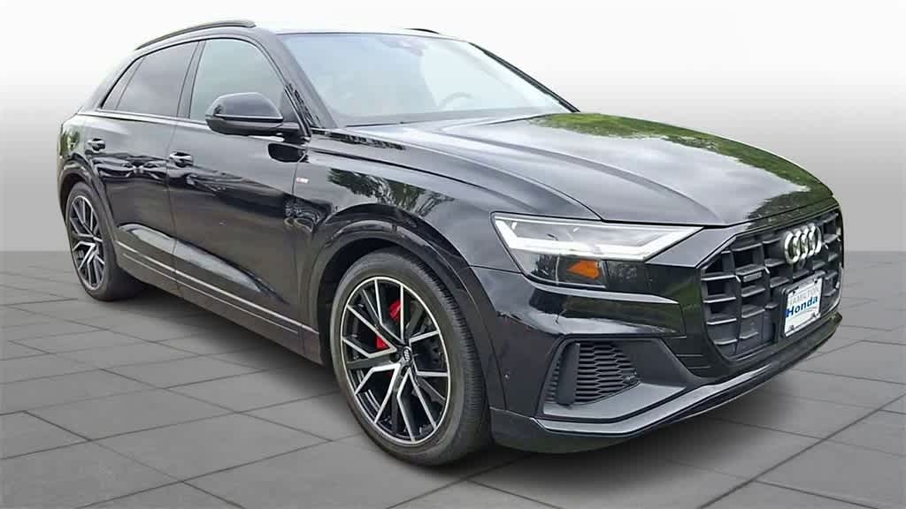 Thumbnail: 2020 Audi Q8 - 2