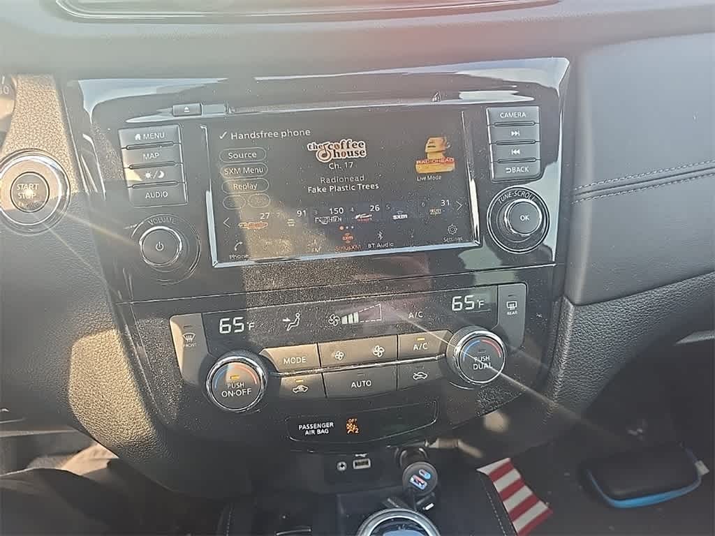 Thumbnail: 2019 Nissan Rogue - 9