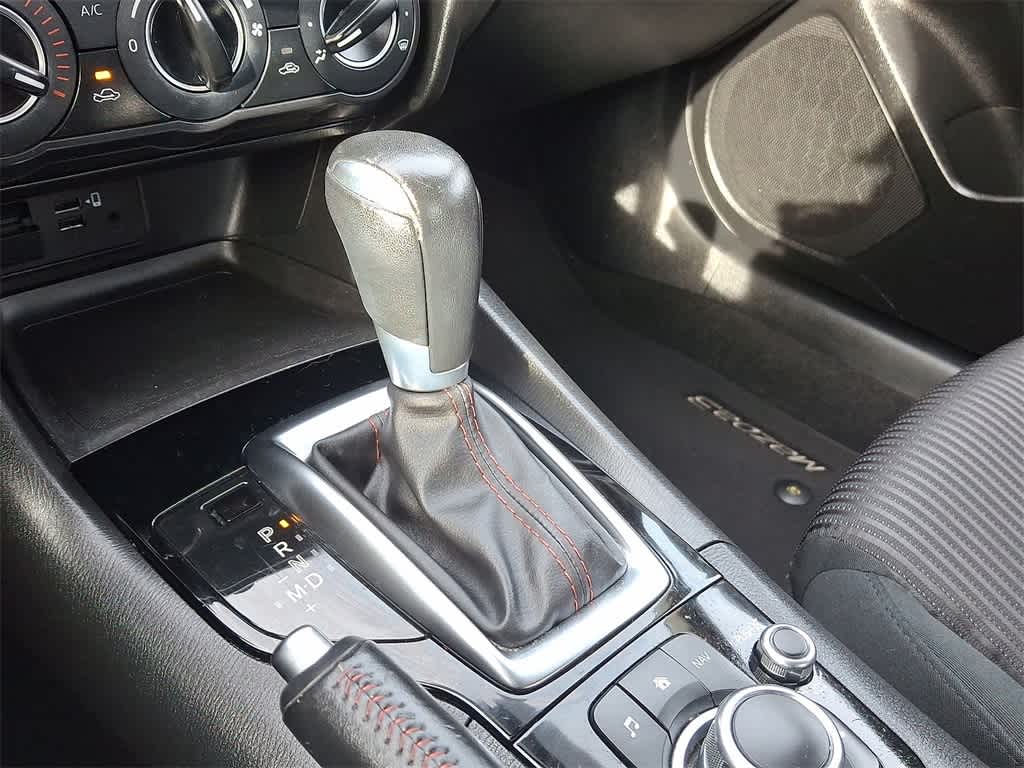 Thumbnail: 2016 Mazda Mazda3 - 12