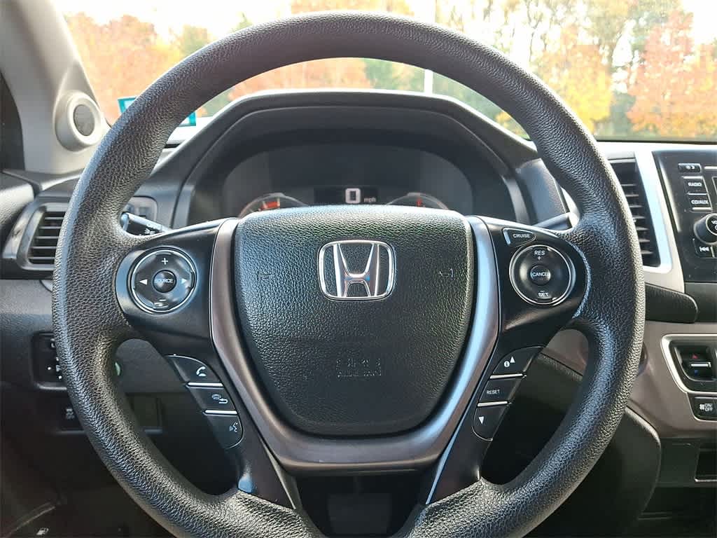 Thumbnail: 2017 Honda Ridgeline - 15