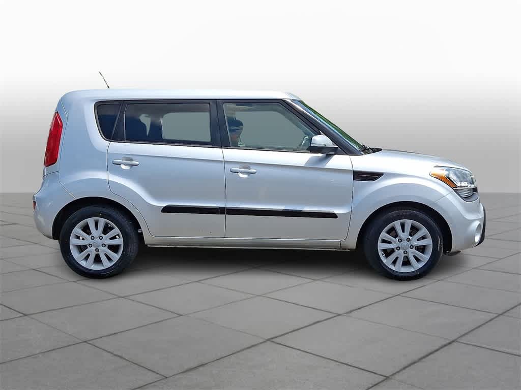 Thumbnail: 2012 Kia Soul - 17