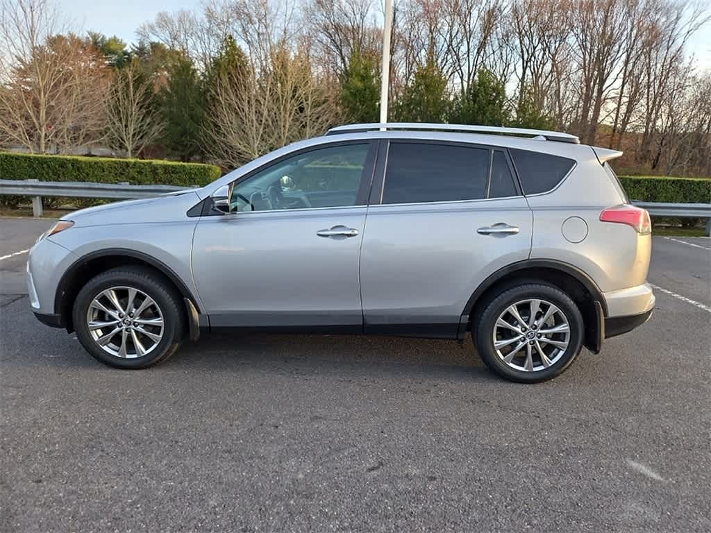 Thumbnail: 2016 Toyota RAV4 - 8