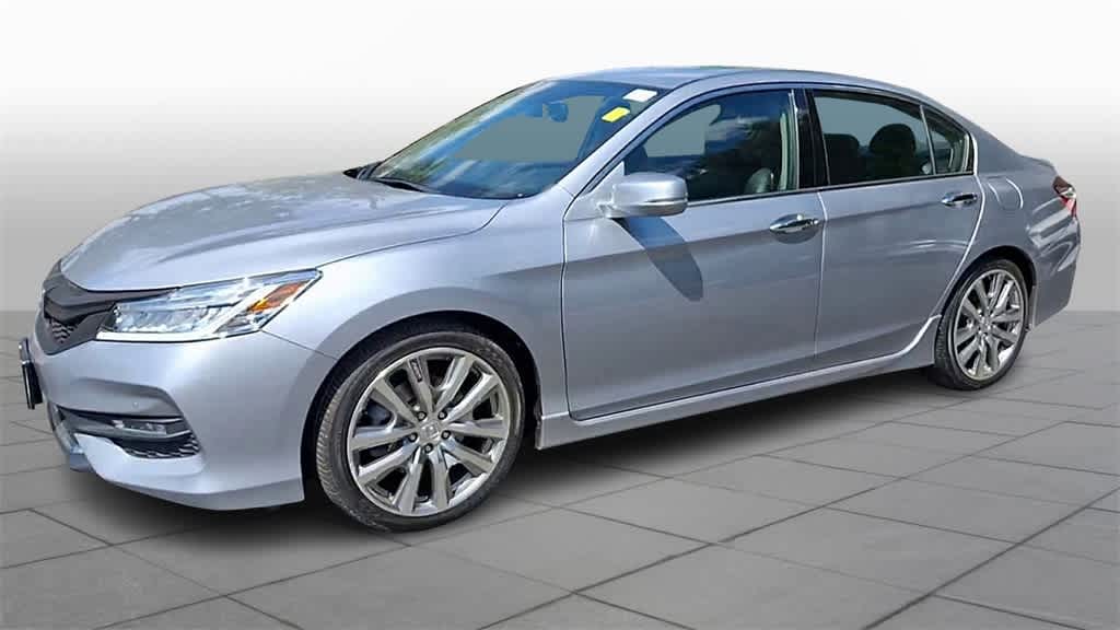 Thumbnail: 2017 Honda Accord - 4