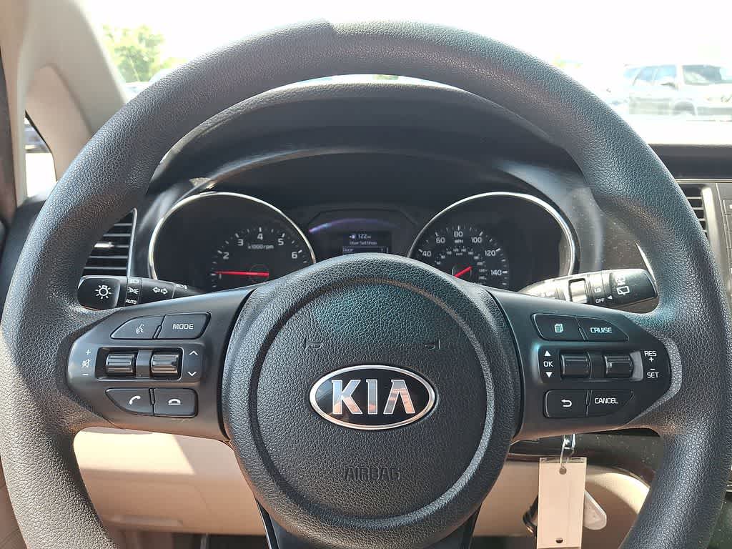Thumbnail: 2020 Kia Sedona - 16