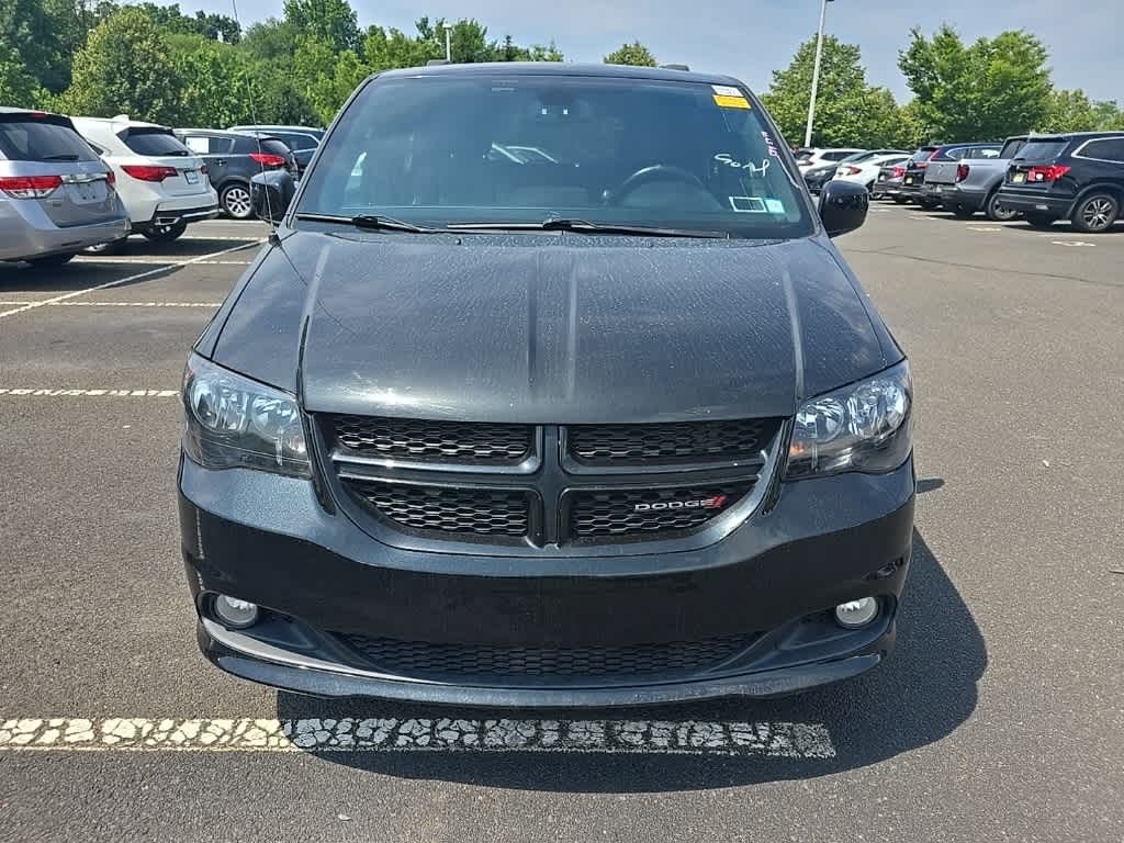 Thumbnail: 2019 Dodge Grand Caravan - 2