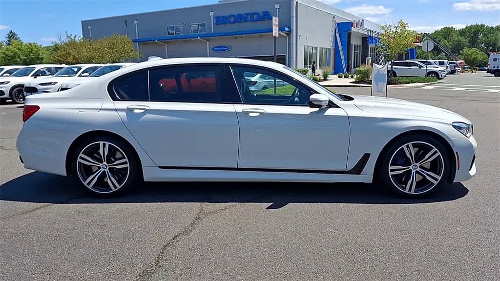 Thumbnail: 2018 BMW 7 Series - 9
