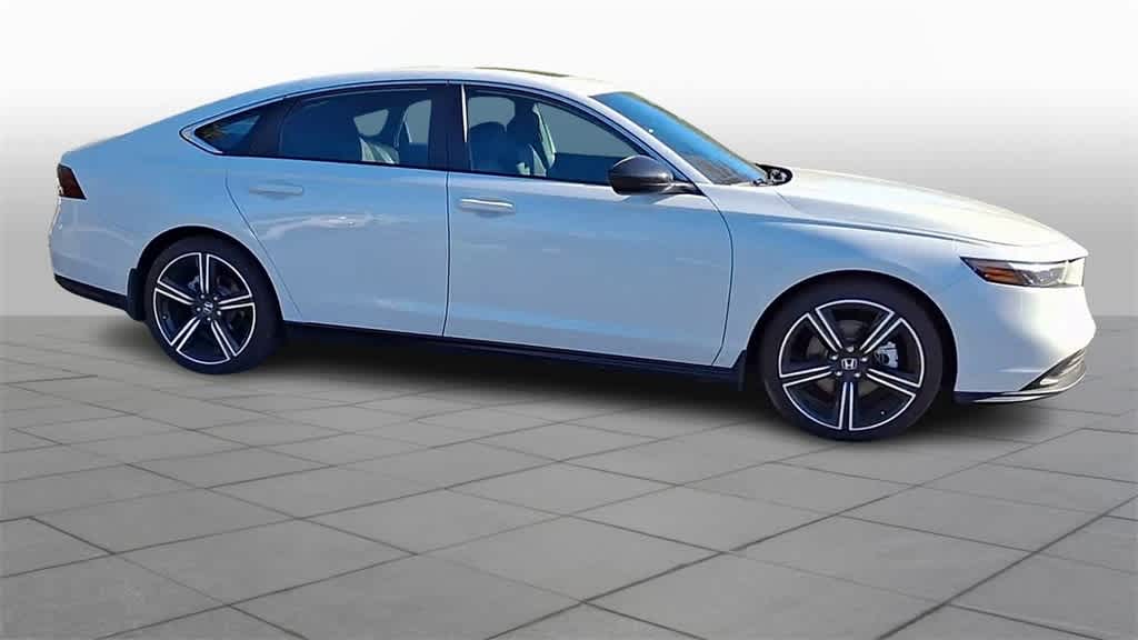 Thumbnail: 2025 Honda Accord - 9