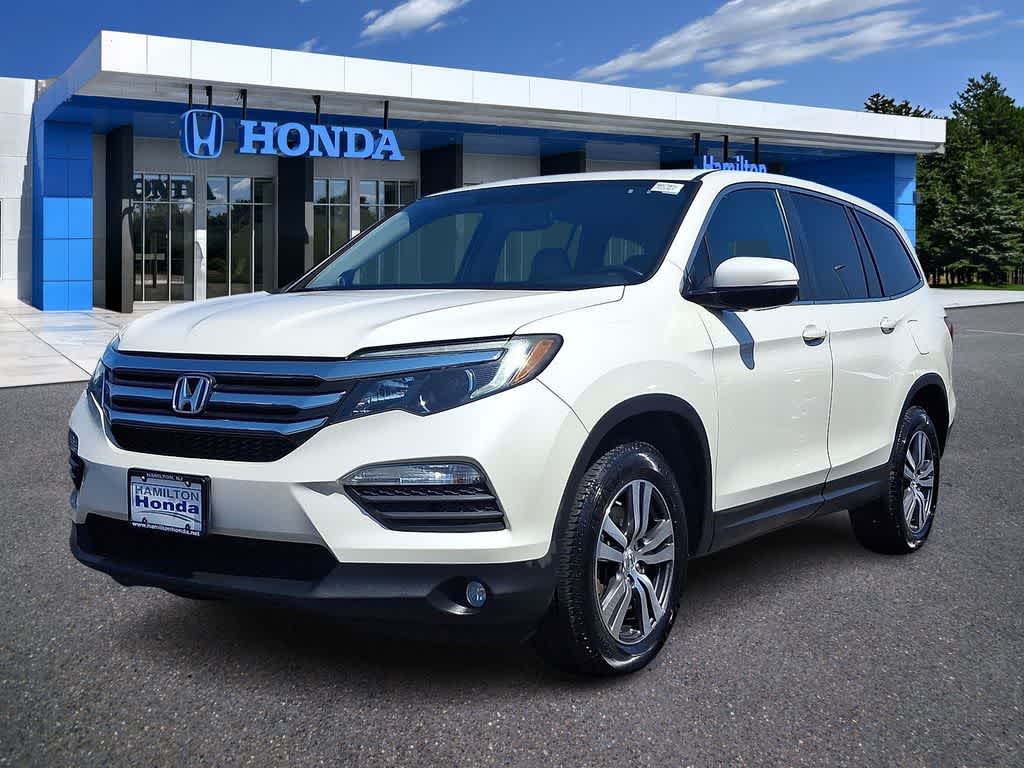 Thumbnail: 2017 Honda Pilot - 1