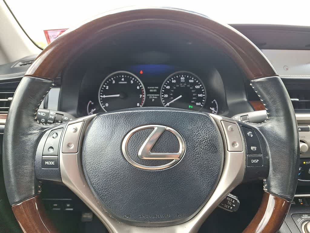 Thumbnail: 2014 Lexus ES - 16