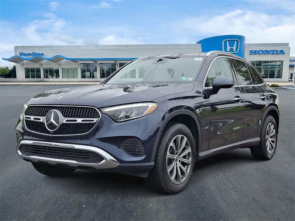 2024 Mercedes-Benz GLC 300 Hero Image