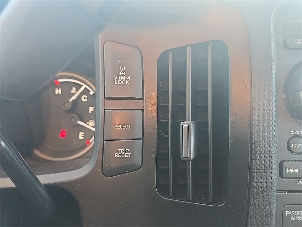 Thumbnail: 2012 Honda Ridgeline - 20