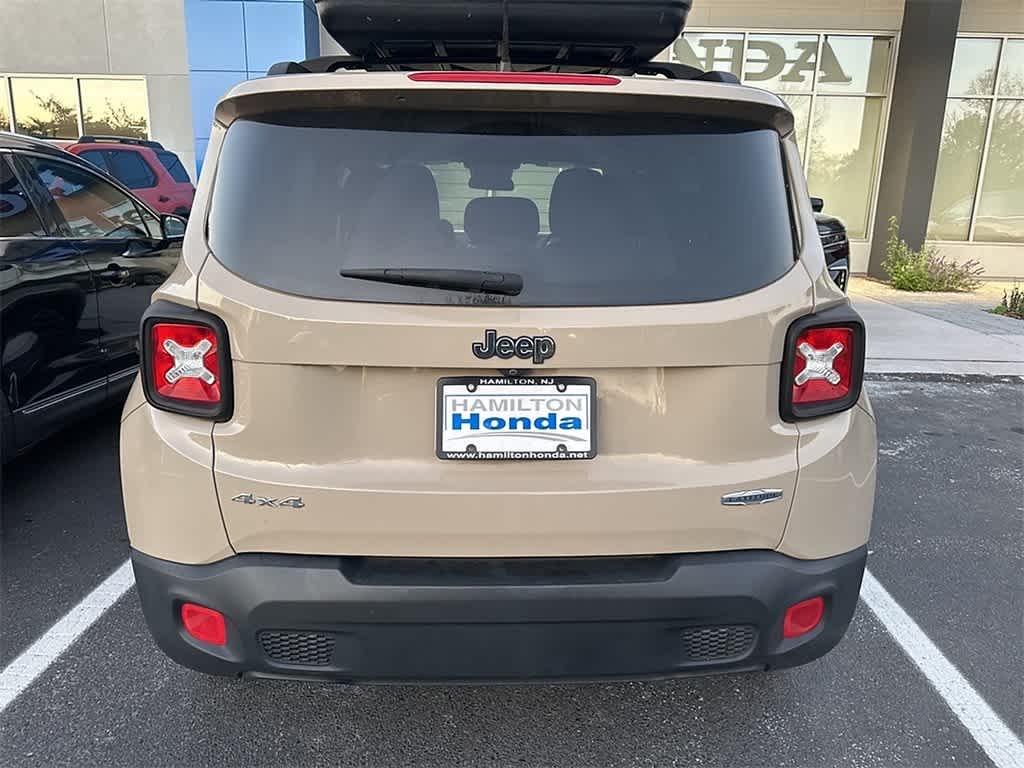 Thumbnail: 2016 Jeep Renegade - 5