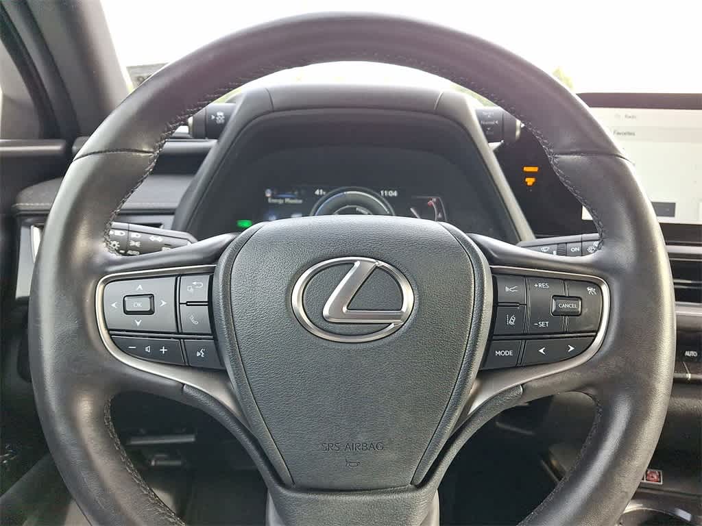 Thumbnail: 2023 Lexus UX - 16