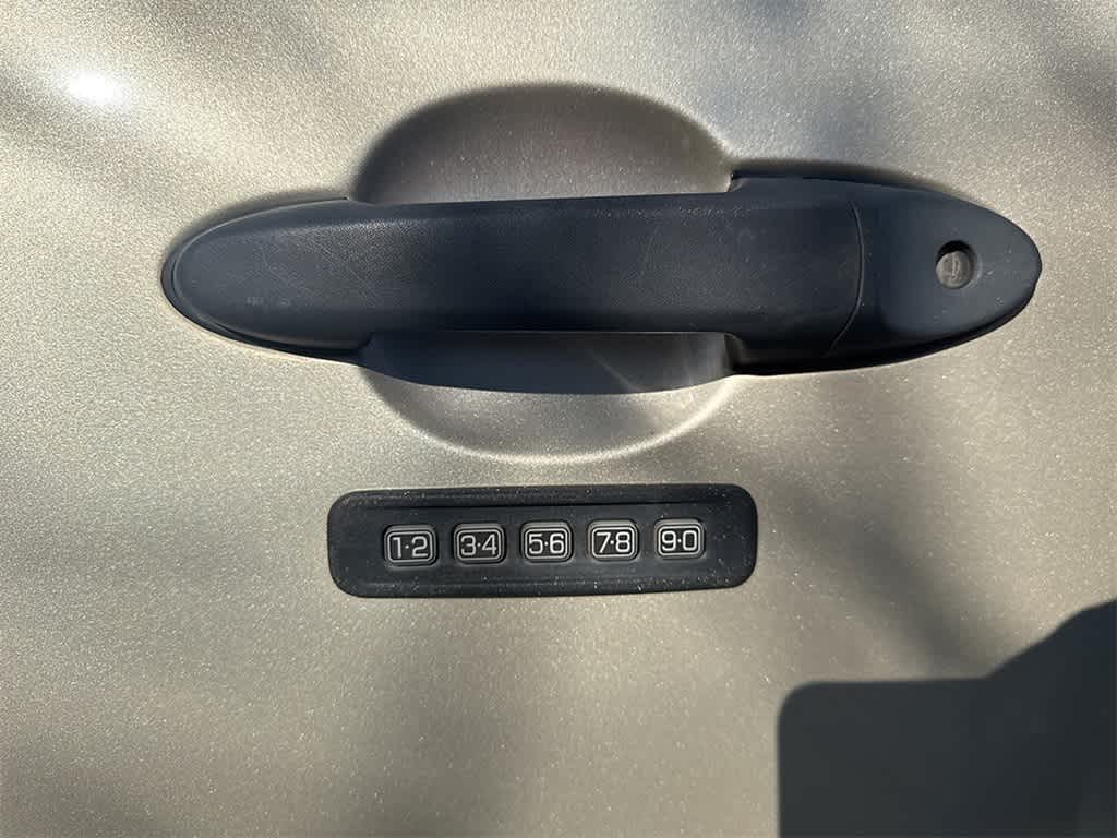 Thumbnail: 2010 Ford Escape - 12