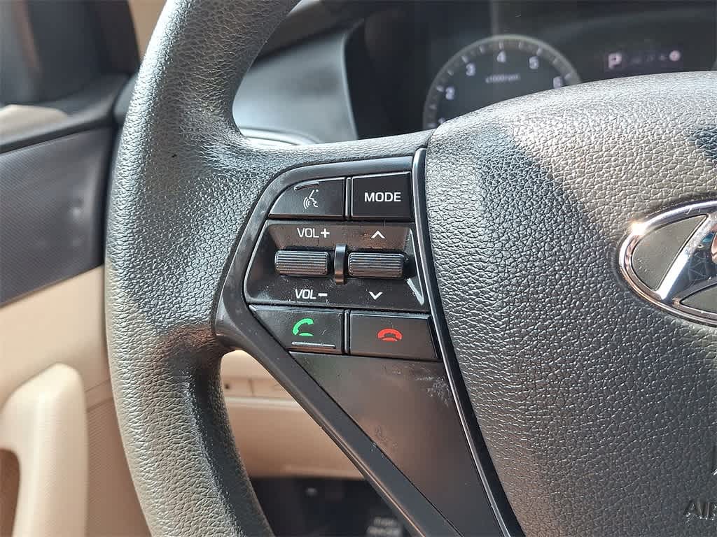 Thumbnail: 2015 Hyundai Sonata - 17