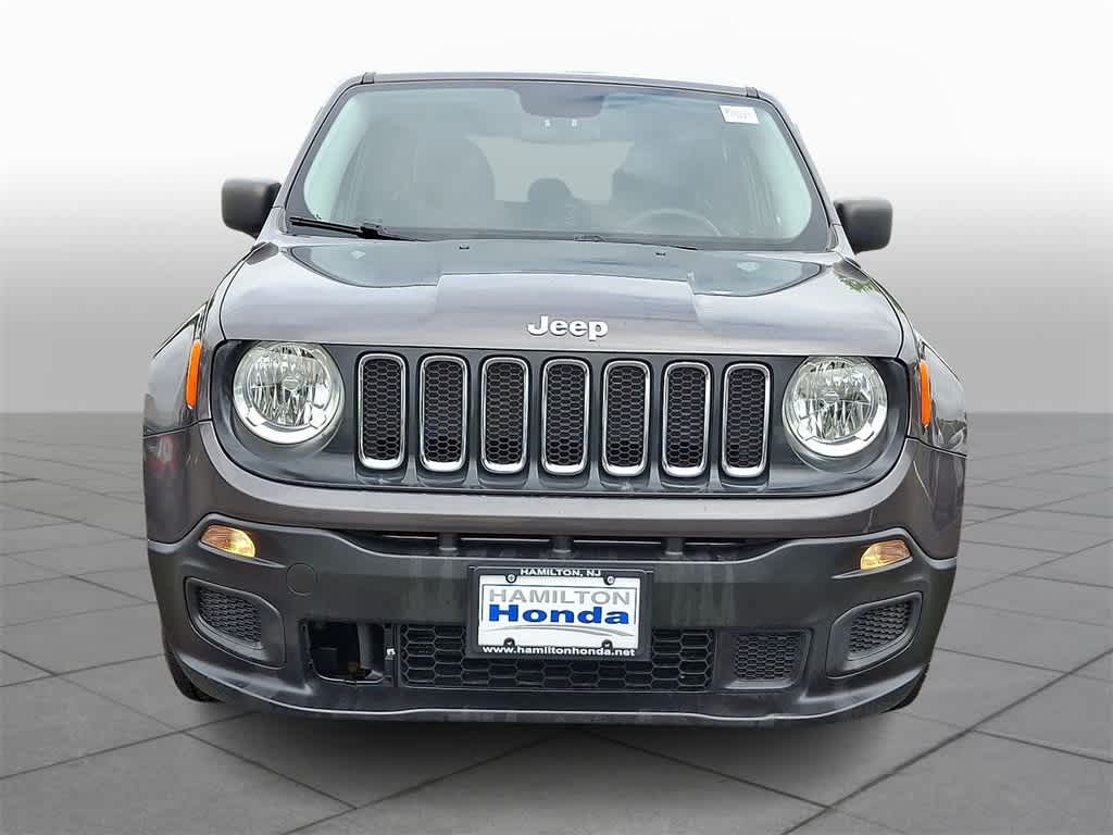 Thumbnail: 2016 Jeep Renegade - 28
