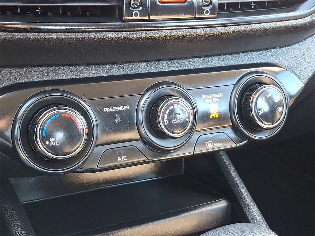 Thumbnail: 2022 Kia Forte - 19