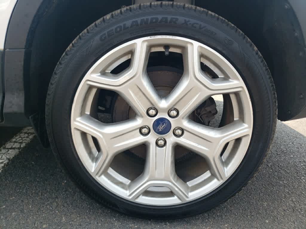 2019 Ford Escape Titanium 9